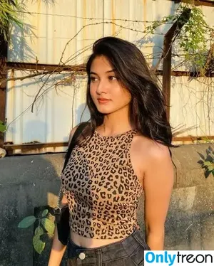Aayushi Verma / aayushiivermaa nude photo #0009