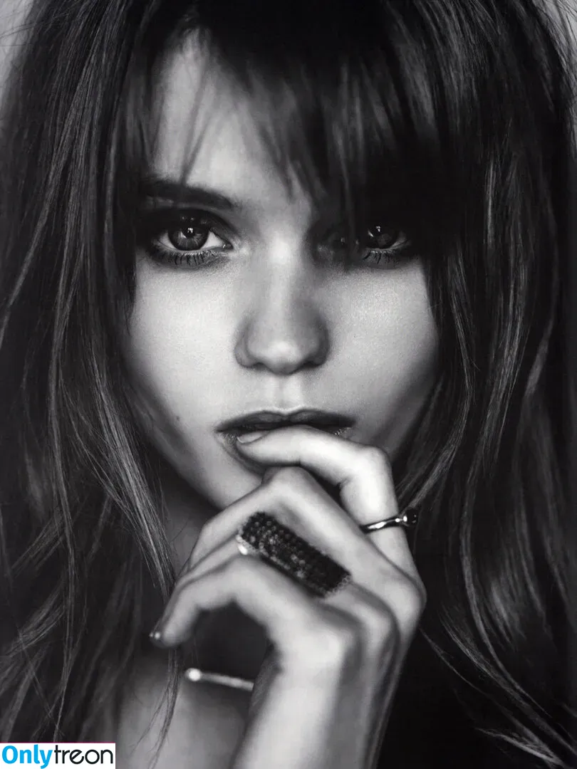 Abbey Lee Kershaw nude photo #0021 (abbeylee)