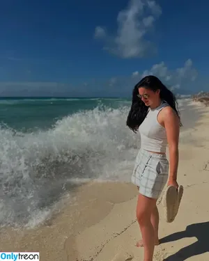 Abbi Pulling / AbbiPulling nude photo #0021