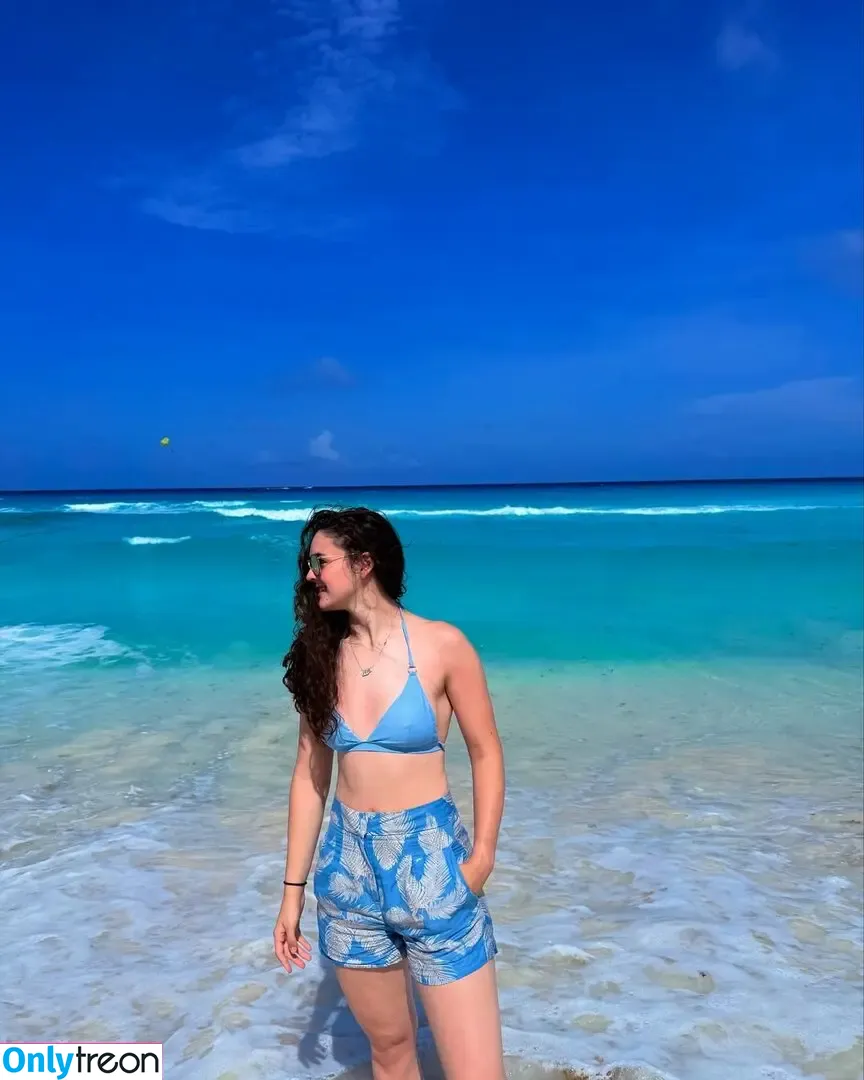 Abbi Pulling nude photo #0014 (AbbiPulling)