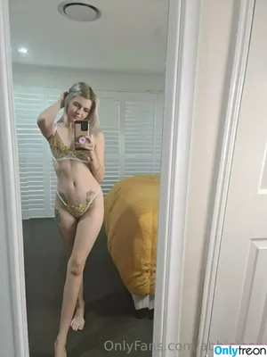 abbieleex / abbie.lee.x nude photo #0525