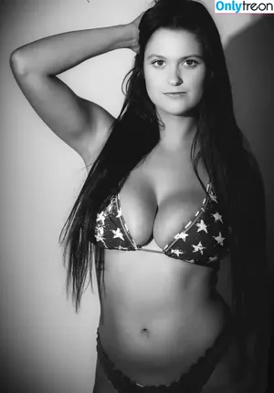 Abby Wignall / abby.wiggy nude photo #0041