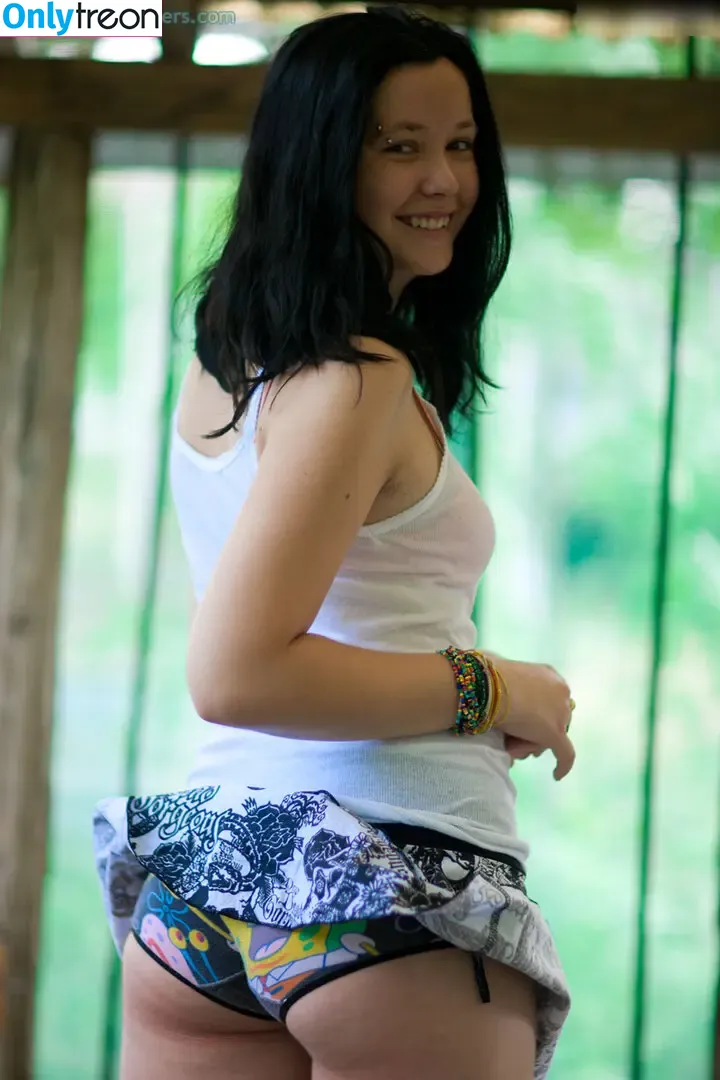 AbbyWinters nude photo #4912 (abbywinters.official / abiadultpics)