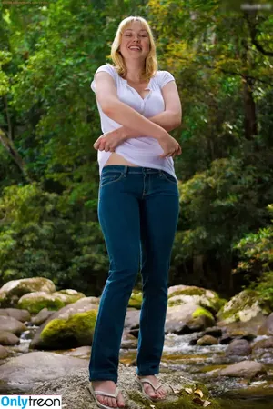 AbbyWinters / abbywinters.official / abiadultpics nude photo #6705