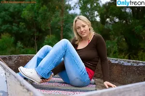 AbbyWinters / abbywinters.official / abiadultpics nude photo #6895