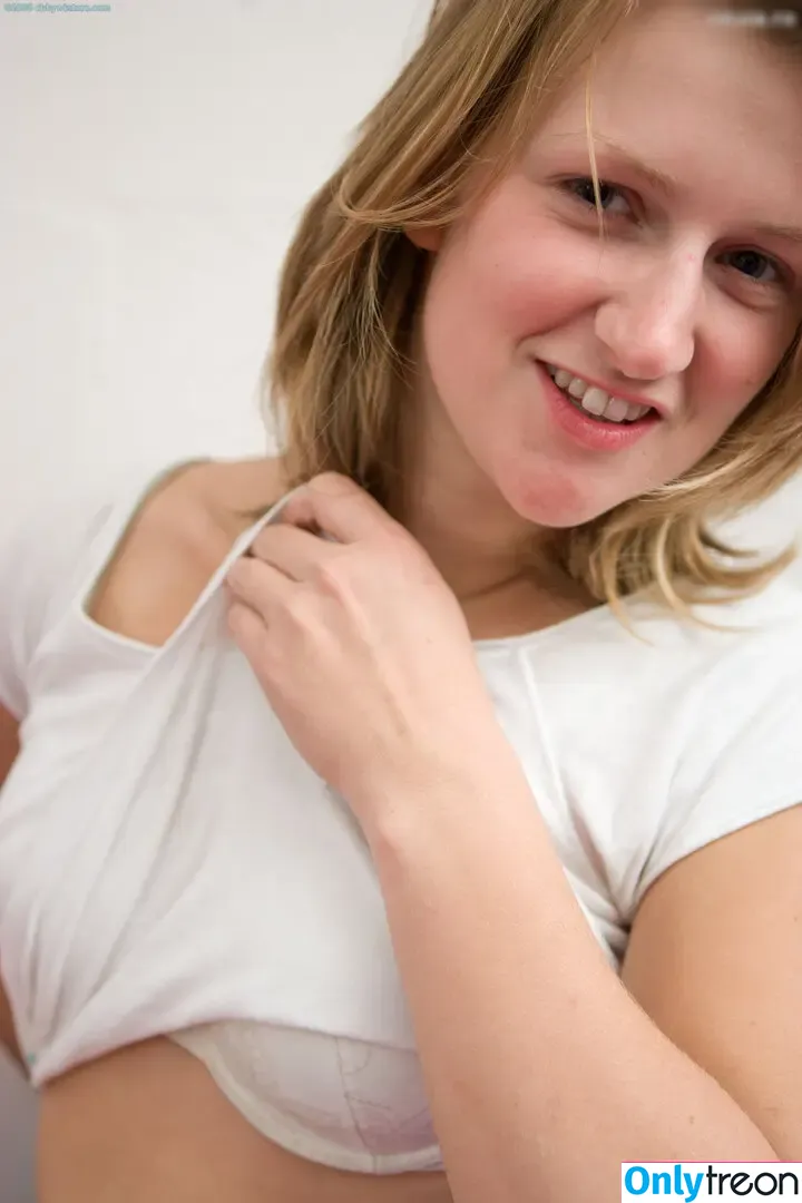 AbbyWinters nude photo #6599 (abbywinters.official / abiadultpics)