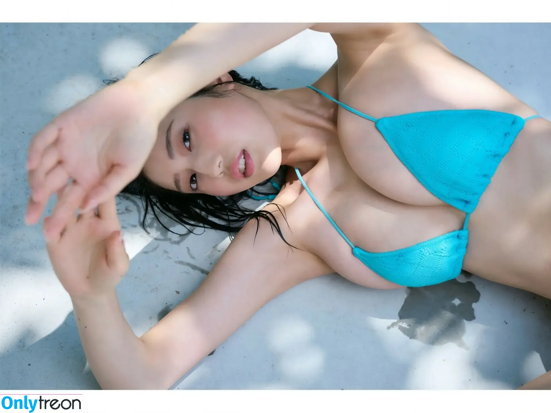 Abe Natsuki nude photo #0011 (i.am_natsuki_)