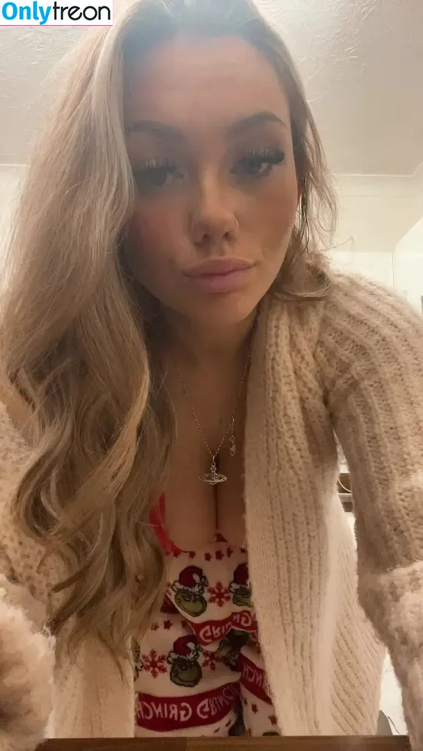 Abi Greasley nude photo #0252 (abi.greasley / abibamfordxx / abigreasley)