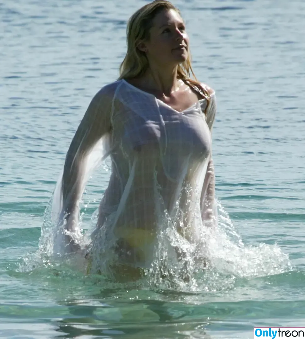 Abi Titmuss nude photo #0024 (abigailtitmuss)