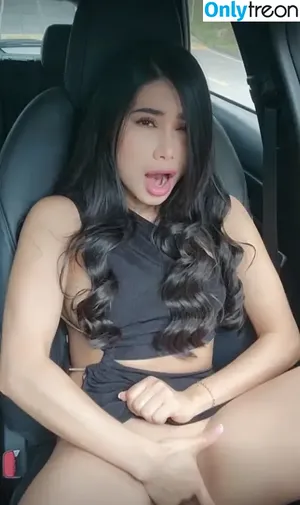 abieowen / hijabibella nude photo #0014