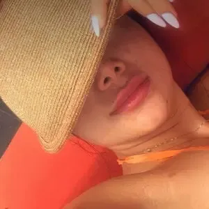 abieowen / hijabibella nude photo #0038