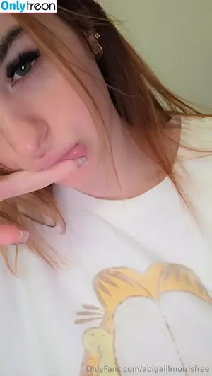 abigaiilmorrisfree / abigaiil.morris nude photo #0040