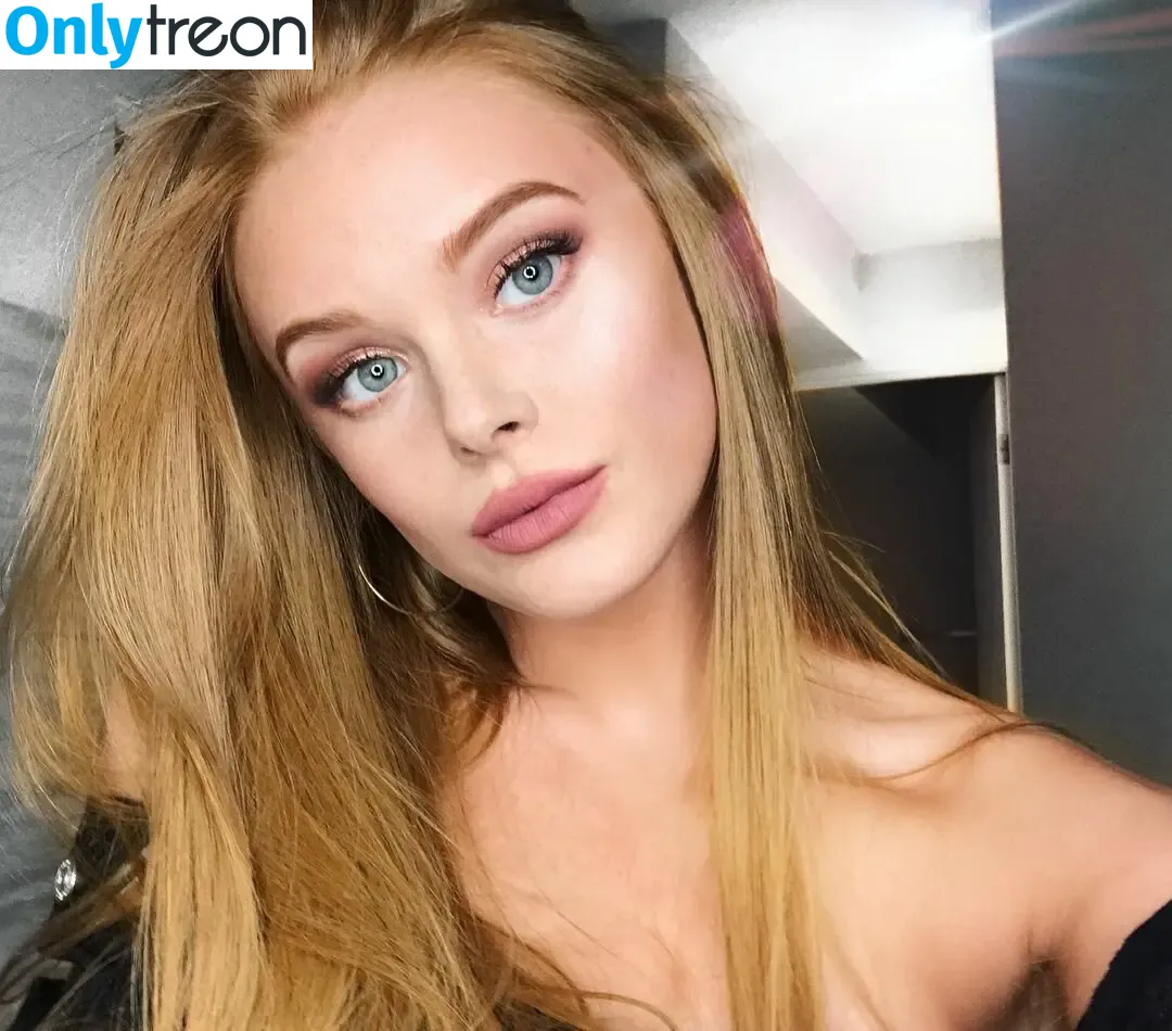 Abigail Cowan nude photo #0005 (abbeycowen)