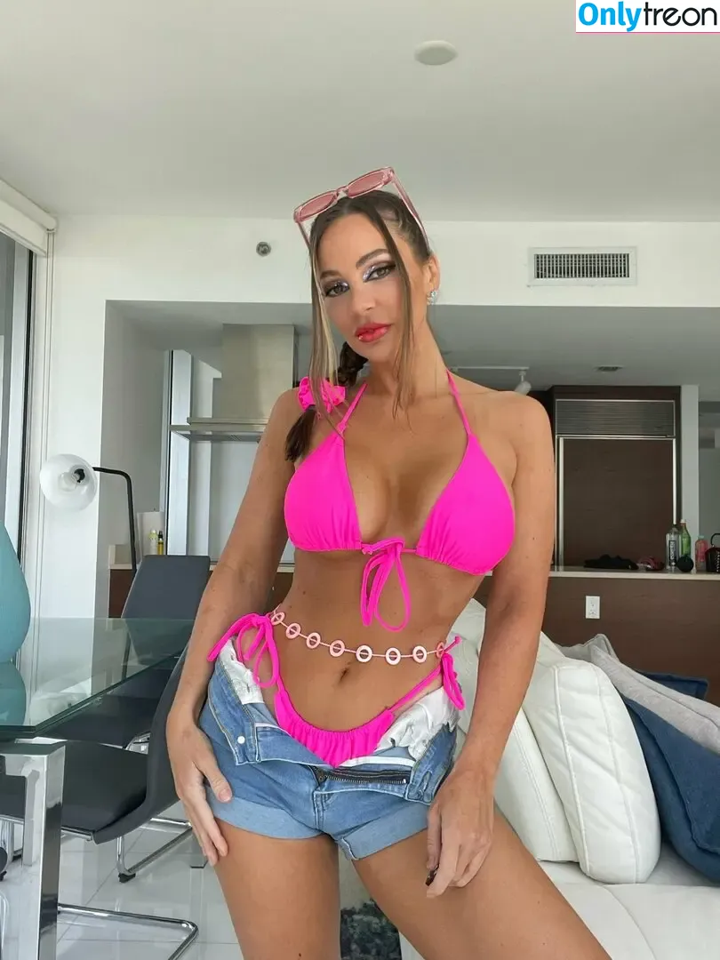 Abigail Mac nude photo #0360 (MsAbigailMac / abigailmac)
