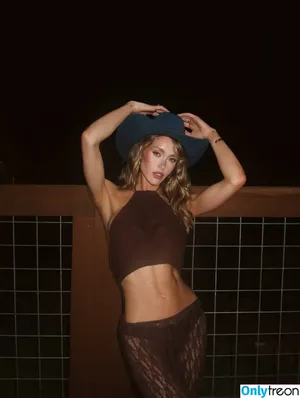 Abigail O'Neill / abigailoneill nude photo #0016