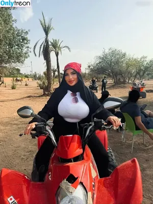 Abir zrk / abir.zrk nude photo #0064