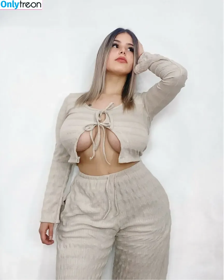 Abril Perez nude photo #0024 (0abriilperez / 0abrilperez)