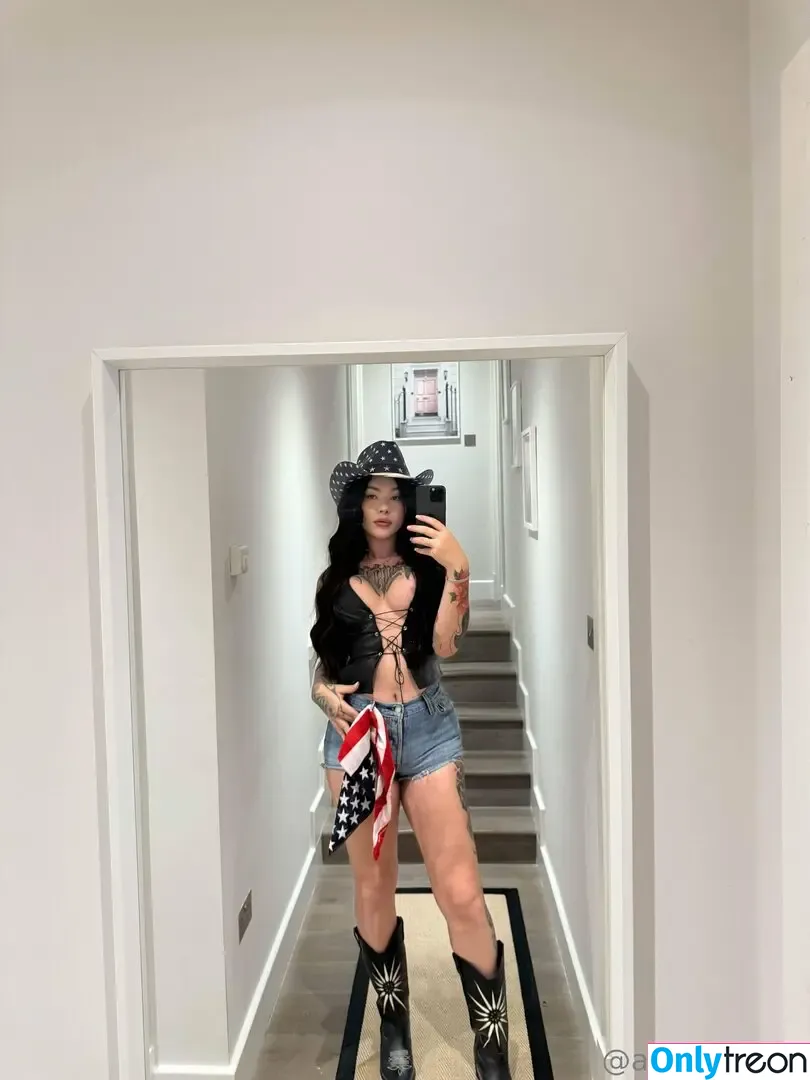 abrunativoo nude photo #0096 (abrunativoo)