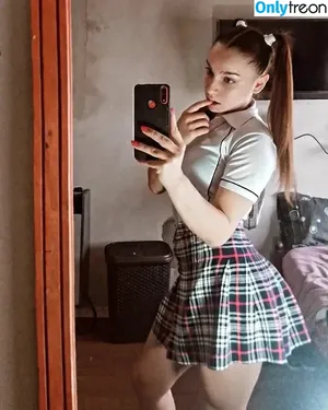 aby_varrenti / abbyyng nude photo #0001