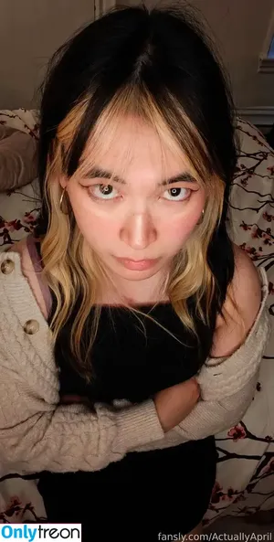 ActuallyApril / ItsActuallyApril / oh_itsjustapril nude photo #0010