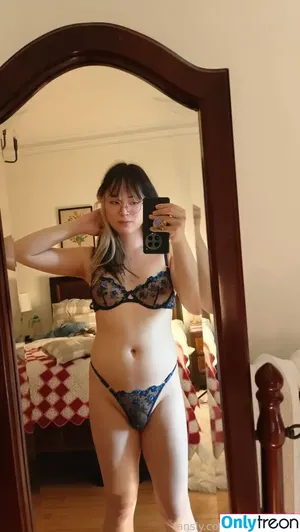 ActuallyApril / ItsActuallyApril / oh_itsjustapril nude photo #0046
