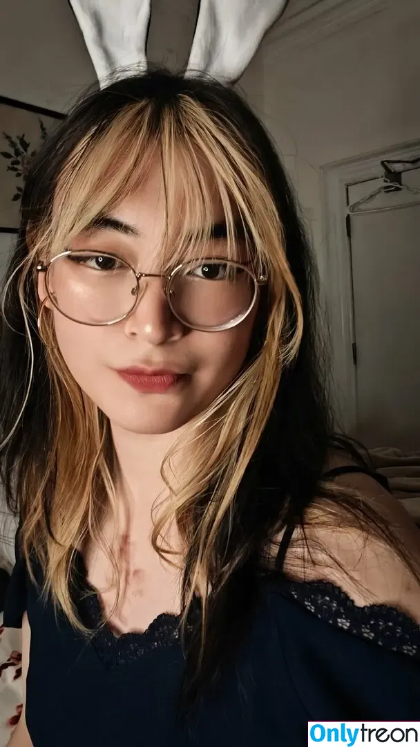 ActuallyApril nude photo #0057 (ItsActuallyApril / oh_itsjustapril)