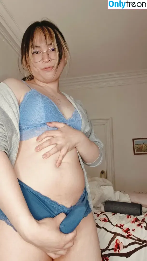 ActuallyApril nude photo #0065 (ItsActuallyApril / oh_itsjustapril)