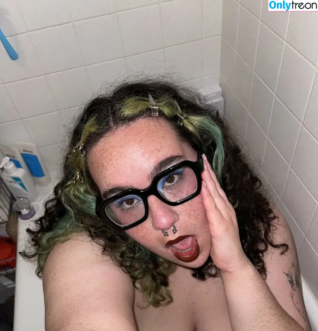 Actualneetgirl nude photo #0011 (_actualgirl_ / thisis4babyfat)