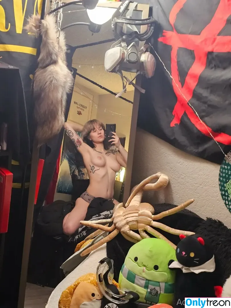 adalindgrayxo nude photo #0470 (adelinegray)