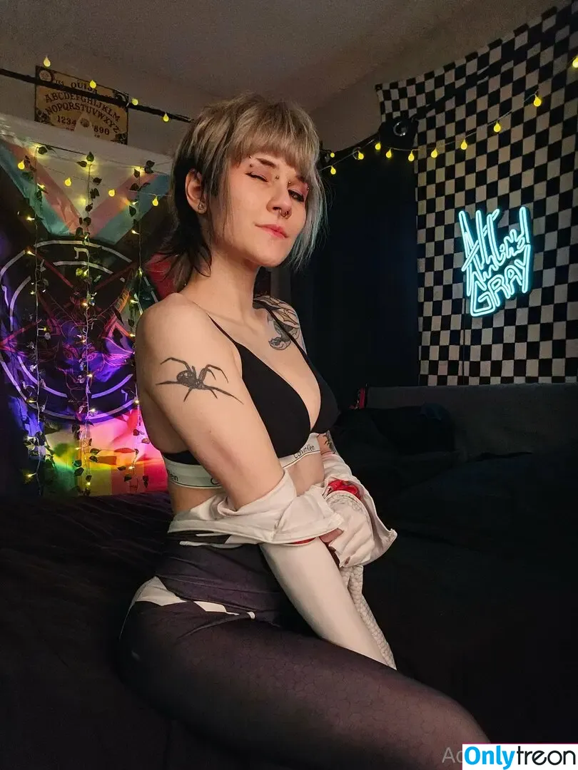 adalindgrayxo nude photo #0484 (adelinegray)