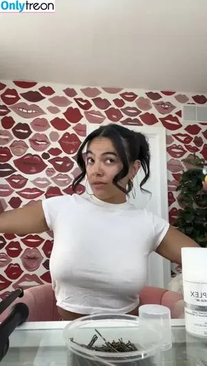 Adelaine Morin / adelainemorin nude photo #0001