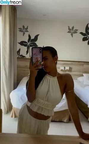 Adelaine Morin / adelainemorin nude photo #0013