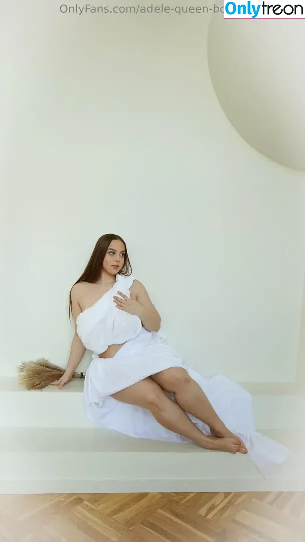 adele-queen-boobs nude photo #0019 (Queen_Adele / queen_adeleoffical)