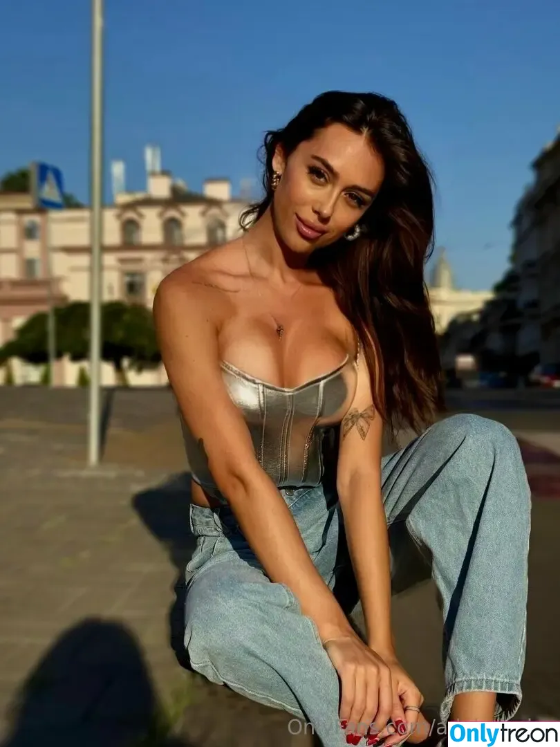 AdeleDesire nude photo #0033 (adeledesireof)