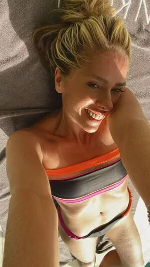 Adriane Galisteu / galisteuoficial nude photo #0008