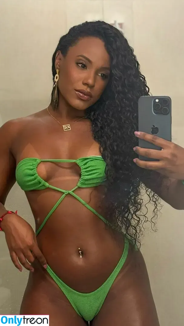 Adriele Souza nude photo #0071 (Dris.ofc / dris.souza / eitadris_)