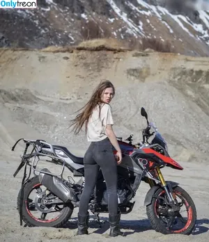 Affe auf Bike / affe_auf_bike nude photo #0132