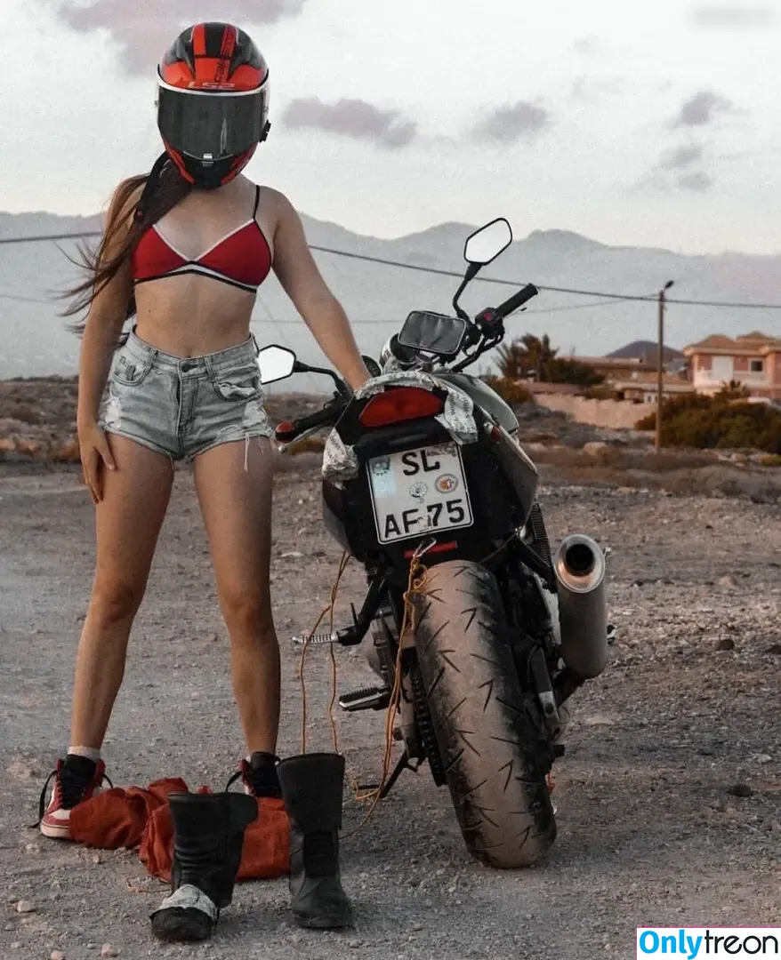 Affe auf Bike nude photo #0128 (affe_auf_bike)