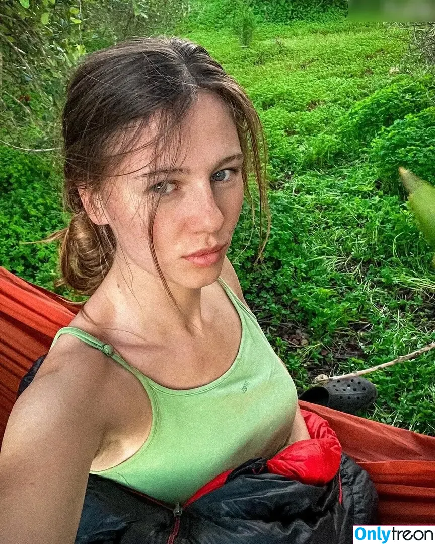 Affe auf Bike nude photo #0246 (affe_auf_bike)