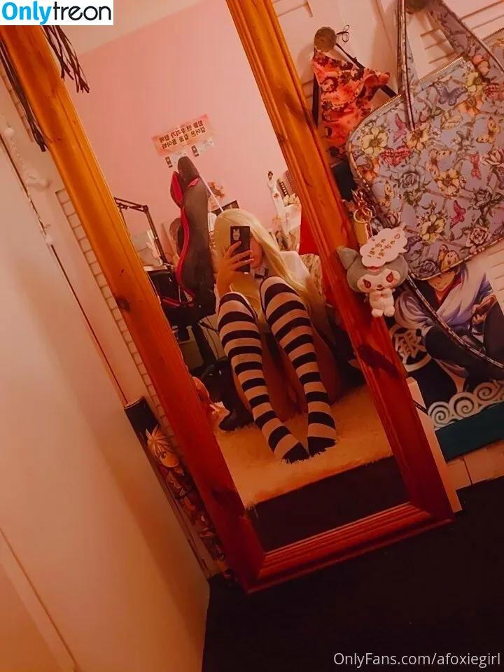 afoxiegirl nude photo #0009 (afox.chan)