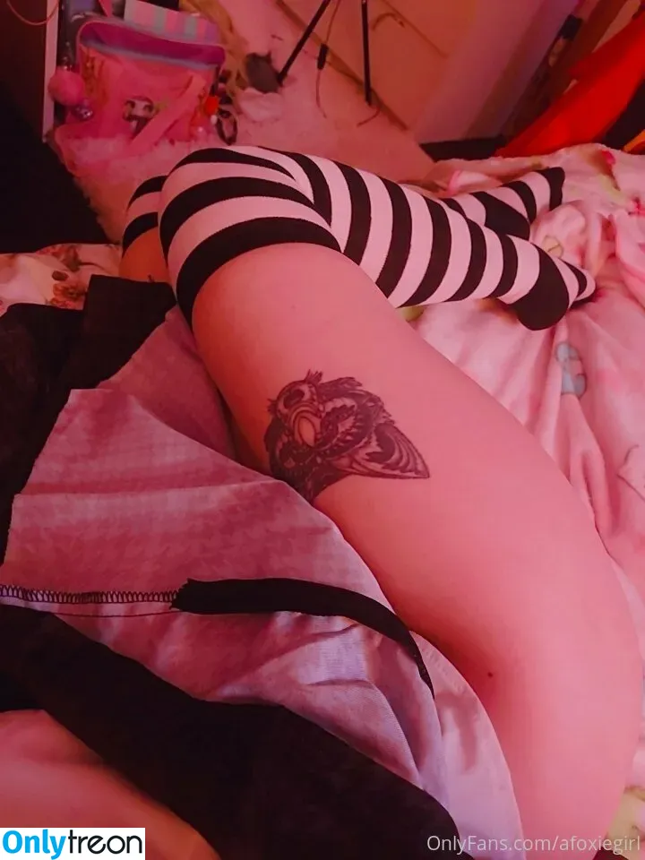 afoxiegirl nude photo #0014 (afox.chan)