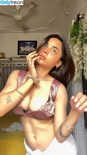 Afr Khan / 7_afreen_khan / Afreen khan nude photo #0009