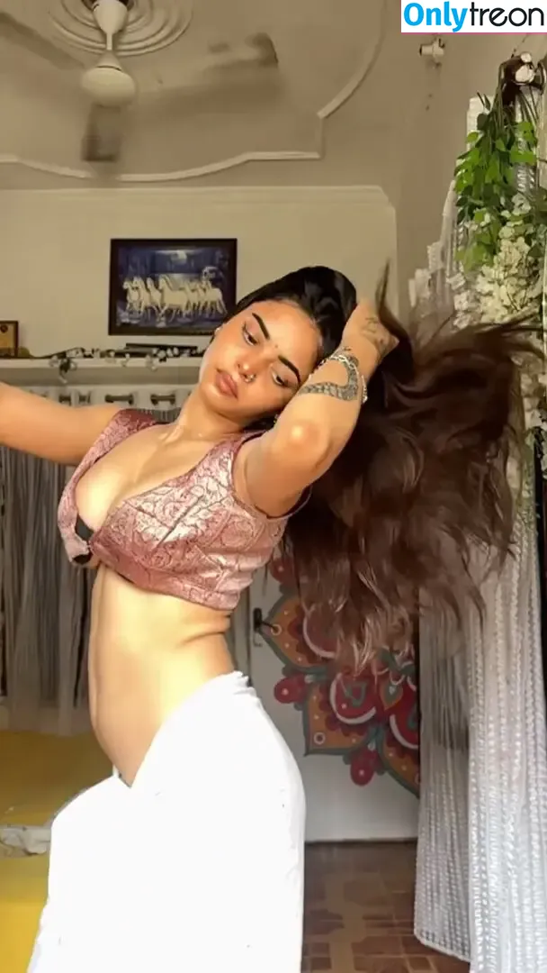 Afr Khan nude photo #0007 (7_afreen_khan / Afreen khan)