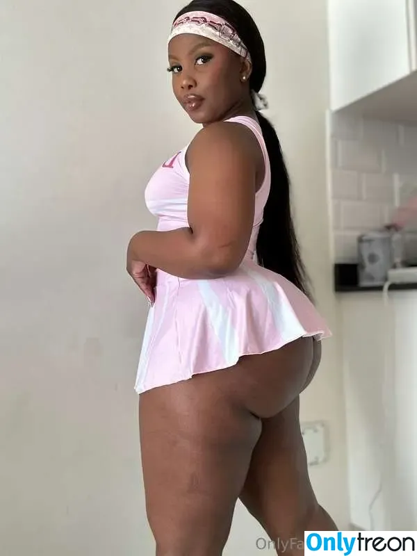 African Booty Meat nude photo #0123 (curvyandnatural)
