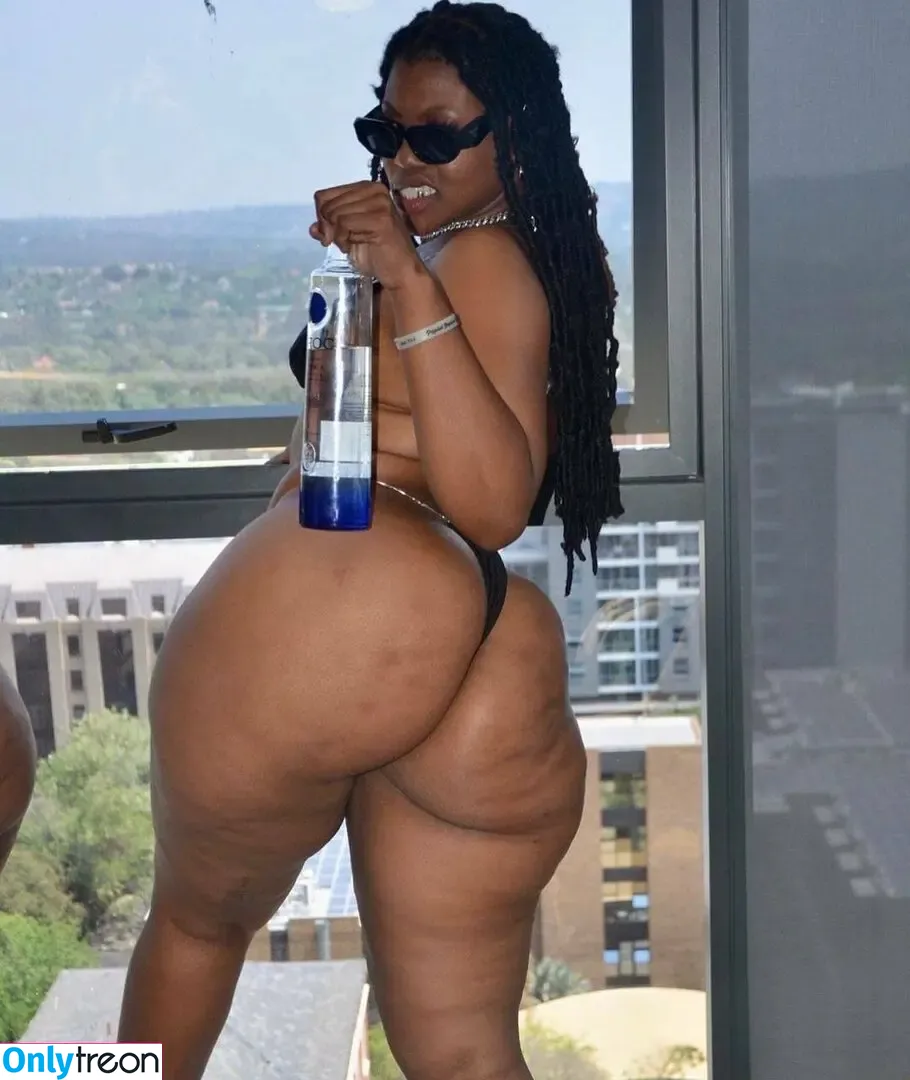 African Booty Meat nude photo #0207 (curvyandnatural)