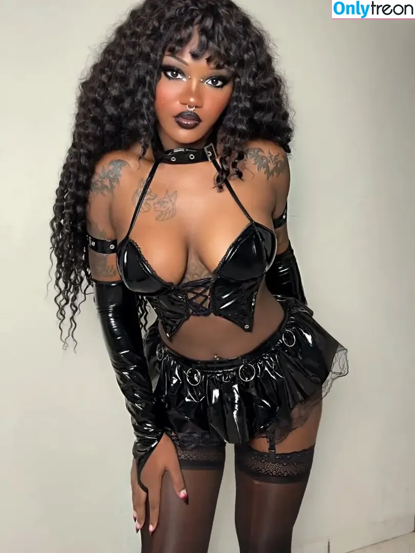 Afro Gaybe nude photo #0066 (Miss_hell666 / afro_gaybe)