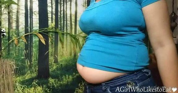 agirlwholikestoeat / toofattofitin nude photo #0003