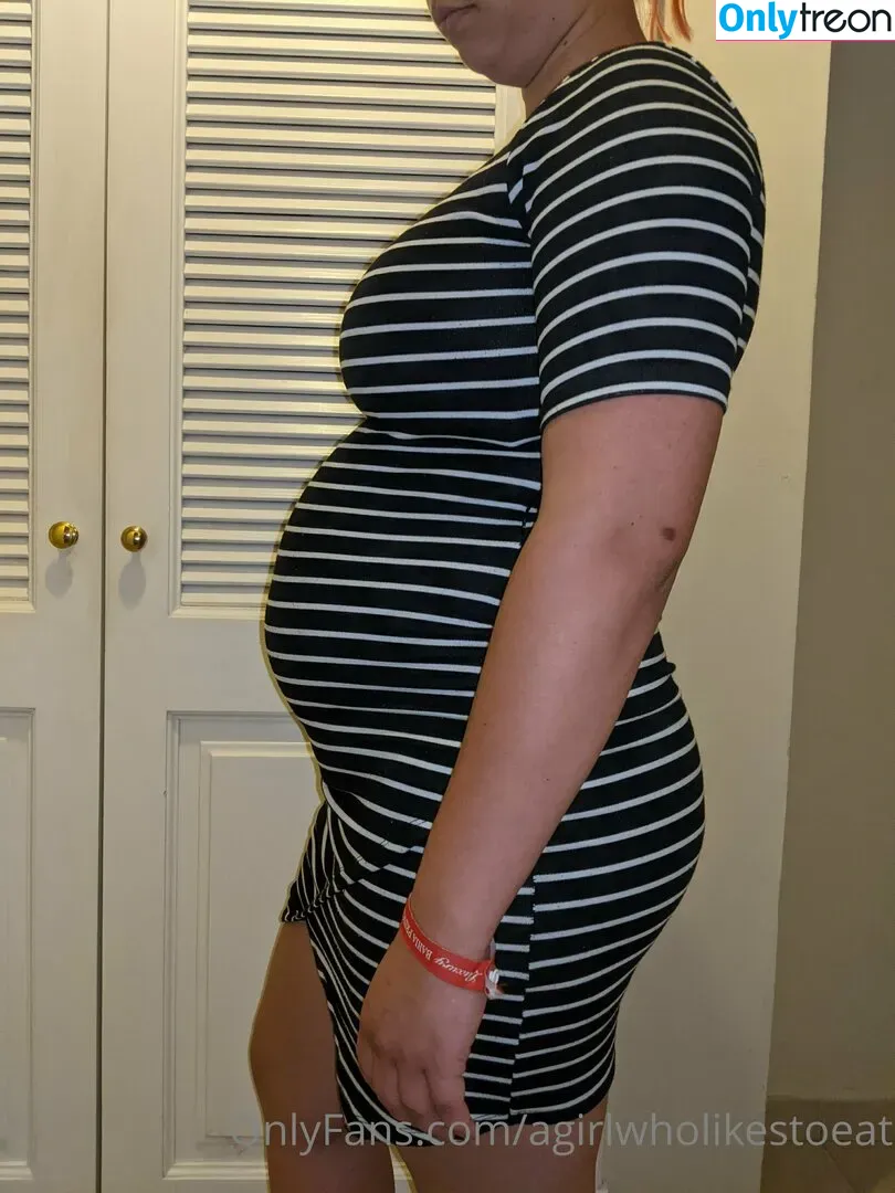 agirlwholikestoeat nude photo #0012 (toofattofitin)