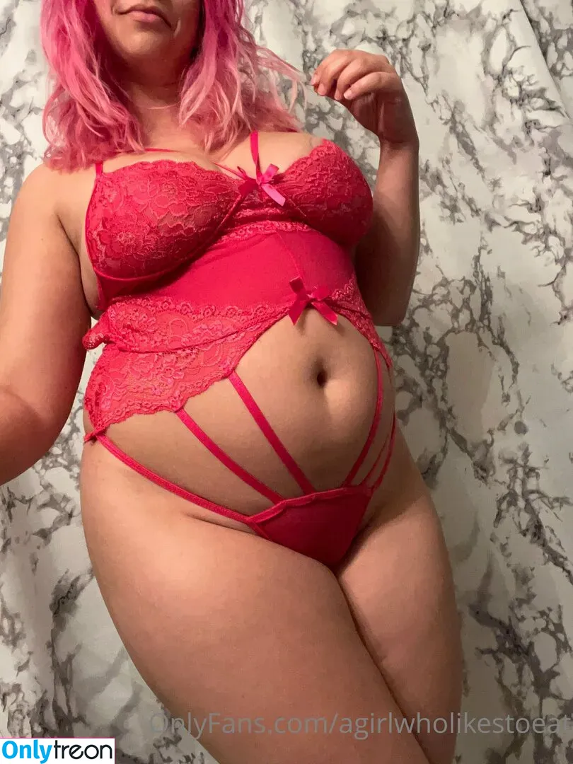 agirlwholikestoeat nude photo #0022 (toofattofitin)