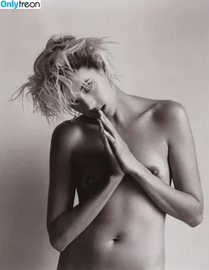  nude photo #0009